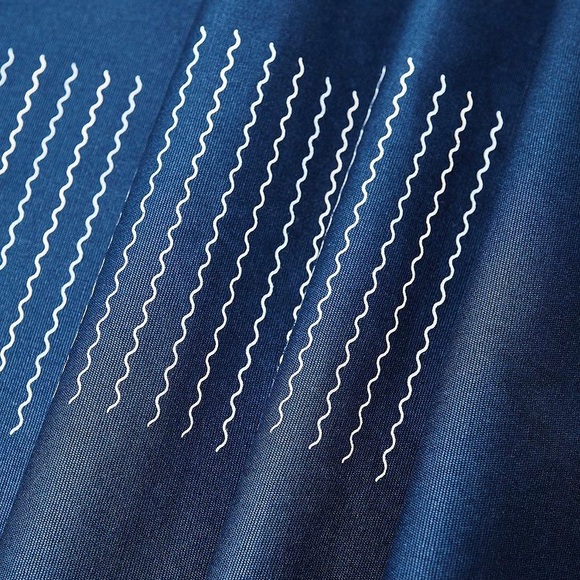 Territory Table Runner - Picture 2 of 7